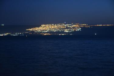 Tibériade depuis Capharnaum (de Nuit)